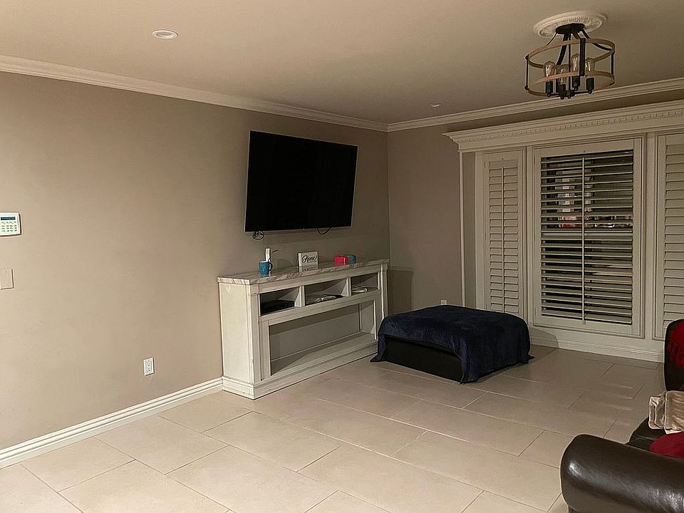 1st image of 5310 Los Altos Ln