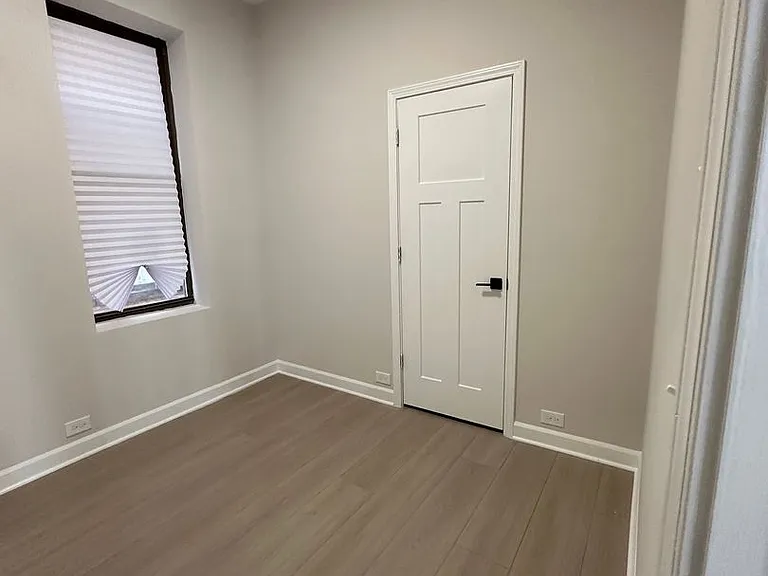 1210 W Lexington St — Photo 5