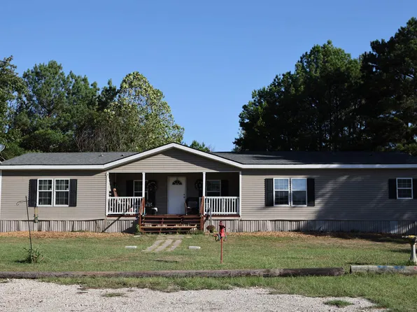 1032 Ellis Dr, Waskom, TX 75692