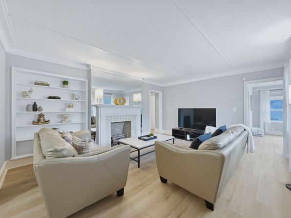 422 Hillside Dr SW