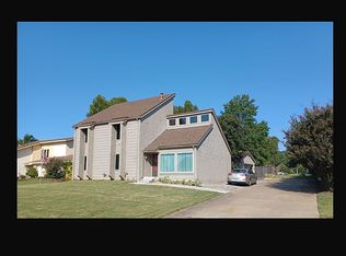 908 Lynwood Ln, Broken Arrow, OK 74011