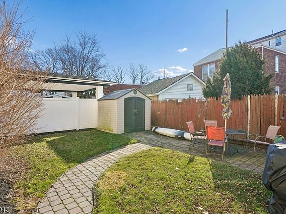 5th image of 17 Wilfred St