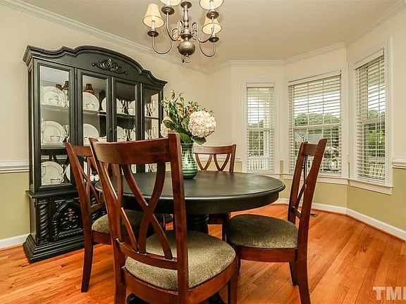 4th image of 673 Olivia Way