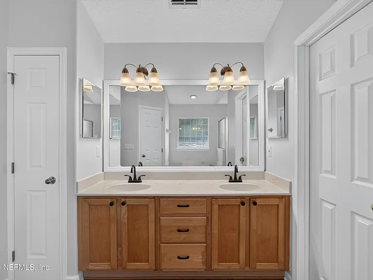 2480 Ridge Will Dr — Photo 25