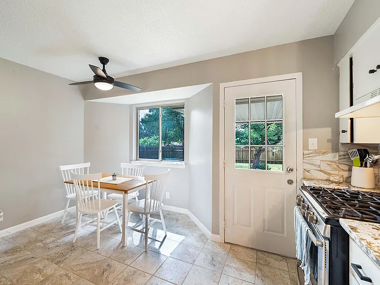 6501 Cooper Ln — Photo 15