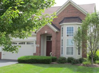 823 Colchester Dr, Oswego, IL 60543