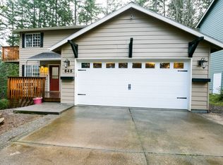 645 S 73rd St, Springfield, OR 97478