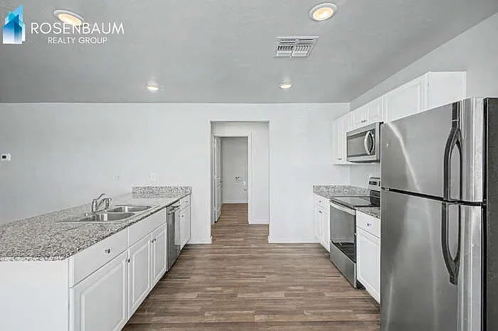 3520 N La Paz Dr — Photo 9