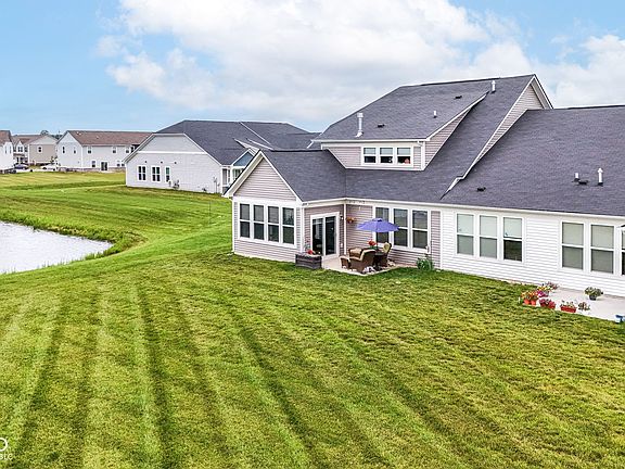 4th image of 927 Tuxedo Dr