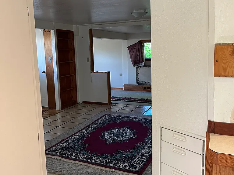 2858 Fairview Ave E — Photo 10