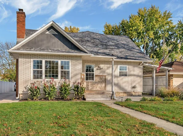 100 W 1st St, Coal City, IL 60416