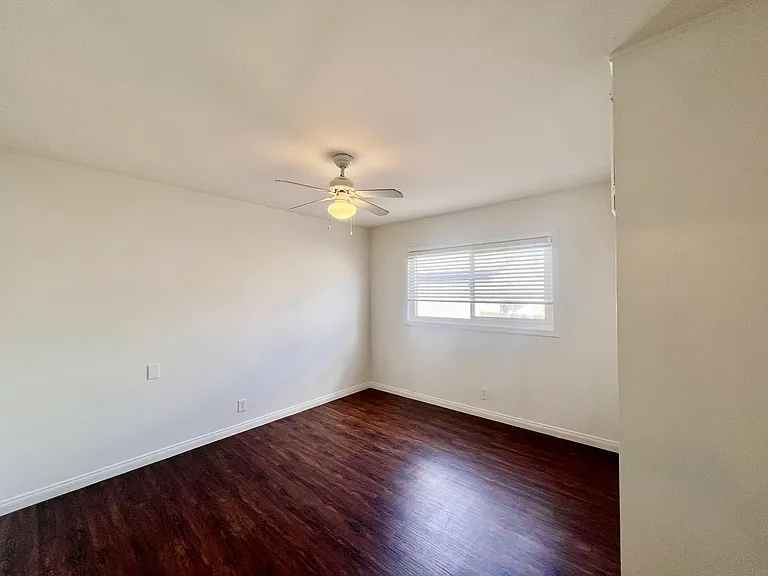 Bedroom (2)