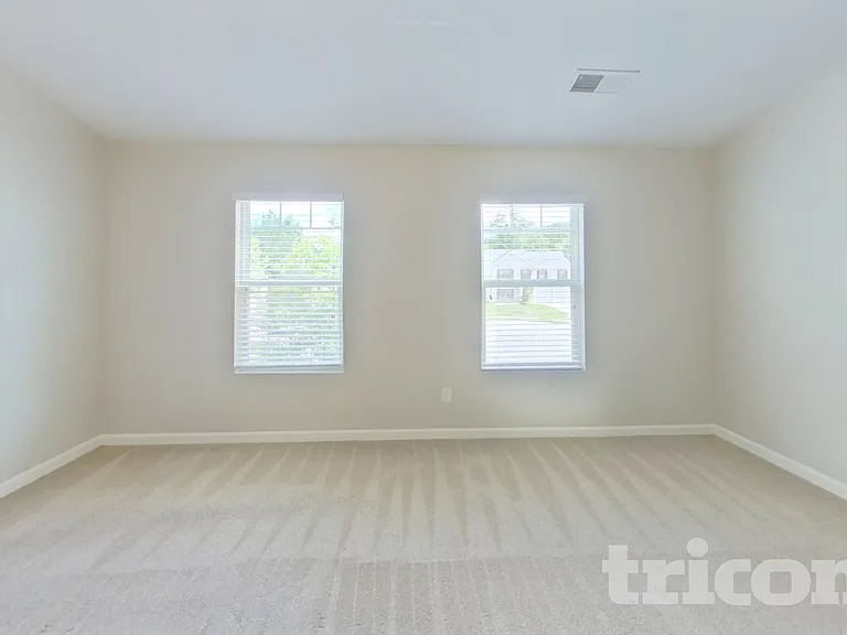283 Pernell Dr — Photo 7