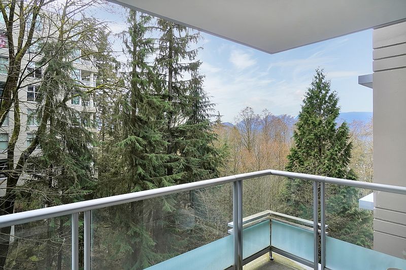 Burnaby Apartment for rent - 2 Bedrooms — photo 27
