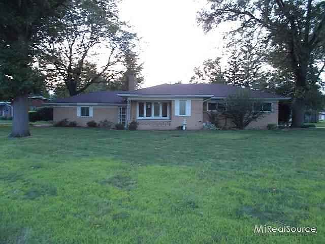 1st image of 4545 Montgomery Dr