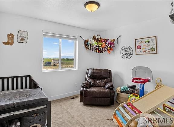 3rd image of 85 E Legacy Dr