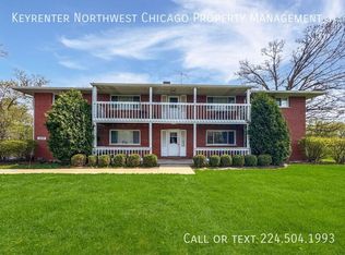 1902-1904 N Seminary Ave #1904-204, Woodstock, IL