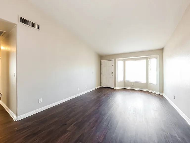 6634 W Pima St — Photo 4