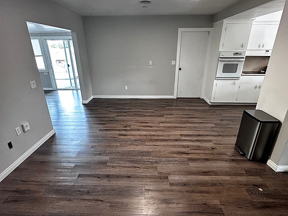 3rd image of 2030 Winnett St