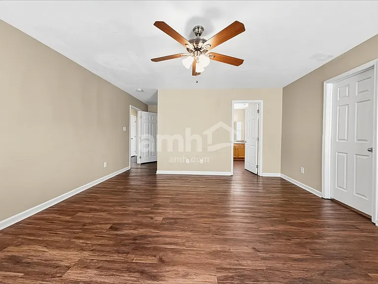 4449 Oakbank Ln — Photo 11