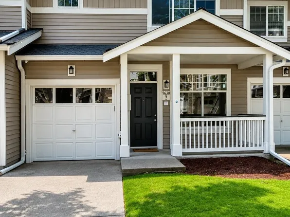 9630 178th Place NE #2, Redmond, WA 98052
