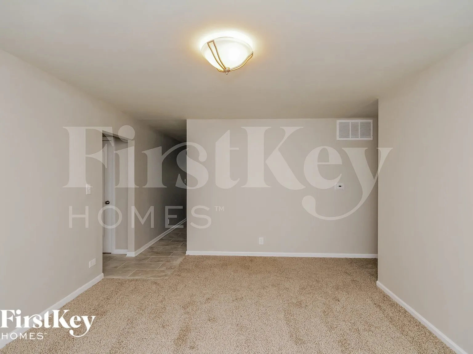 3 bed, 1.5 bath, 1224 sqft, $4,385 — Photo 4
