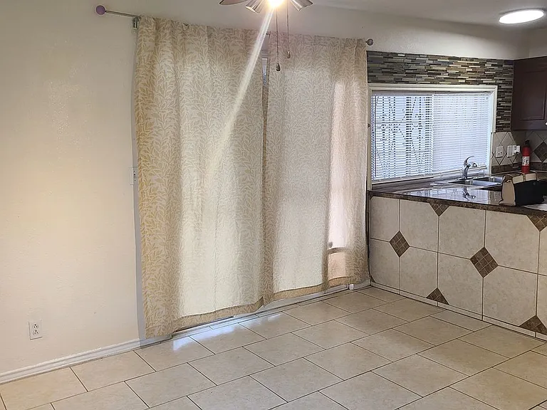 6602 Spring Manor St — Photo 8