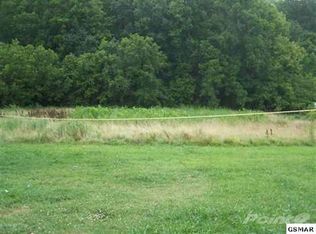 1045 Millican Grove Rd, Sevierville, TN 37876