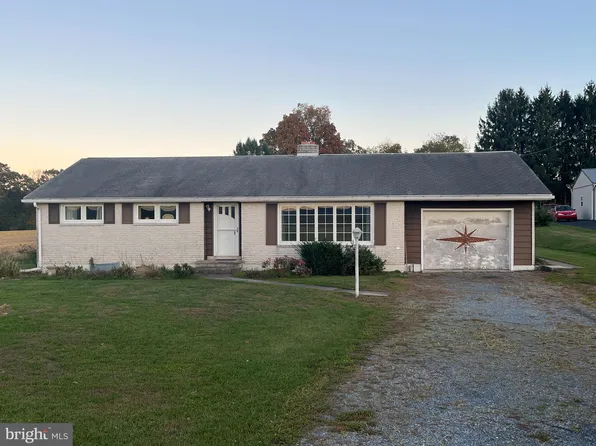 596 Eisenhower Rd, Palmyra, PA 17078