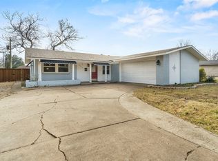 905 Wedgewood Way, Richardson, TX 75080