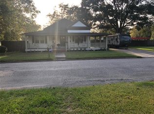 706 Coleman St, Dayton, TX 77535