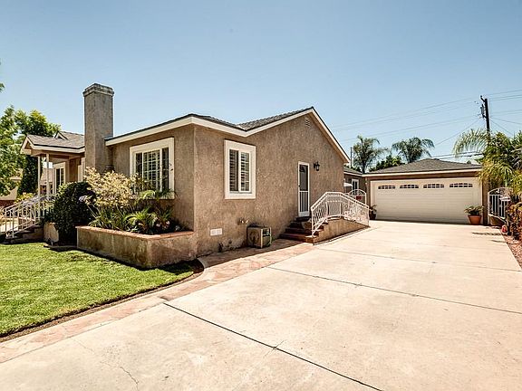 3rd image of 4557 Pepperwood Ave