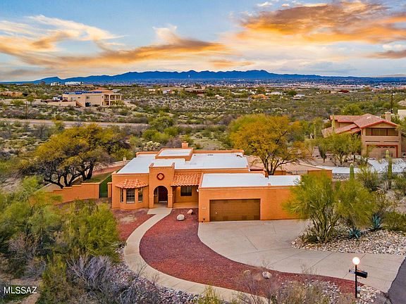 2nd image of 4712 N Paseo De Los Cerritos