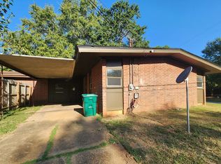 1901 S Flintlock Dr, Albany, GA 31705