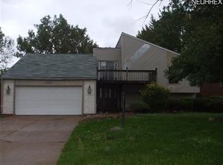 4232 Woodstock Dr, Lorain, OH