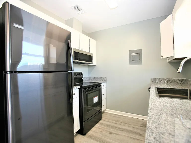 4014 Irwin St — Photo 17