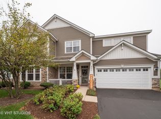 371 Copper Springs Ln, Elgin, IL 60124