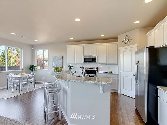 2nd image of 8124 E 152nd ST Court E