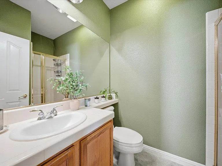Full Bathroom Downstairs