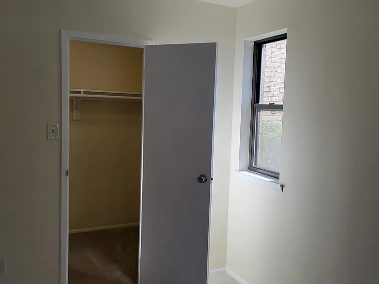 2049 Royal Fern Ct #2B — Photo 9
