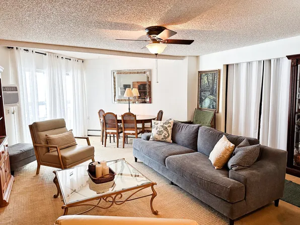 3232 Fremont Ave N APT 121, Minneapolis, MN 55412