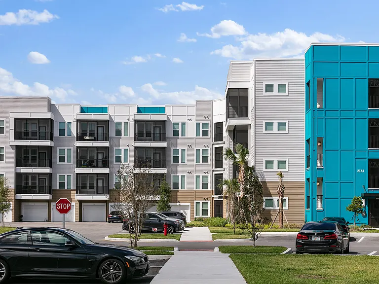 Integra Station 2114 — Photo 26