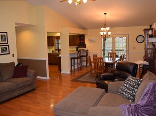 382 Bon Haven Rd, Maysville, KY 41056