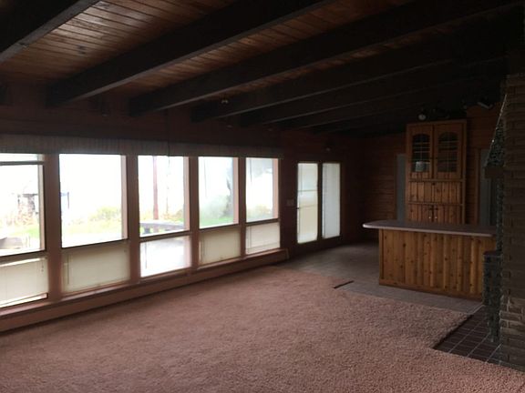 Additional Living Room