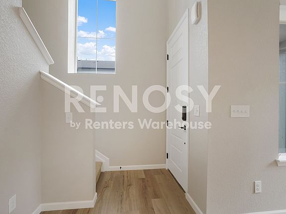5th image of 421 Millwall Cir