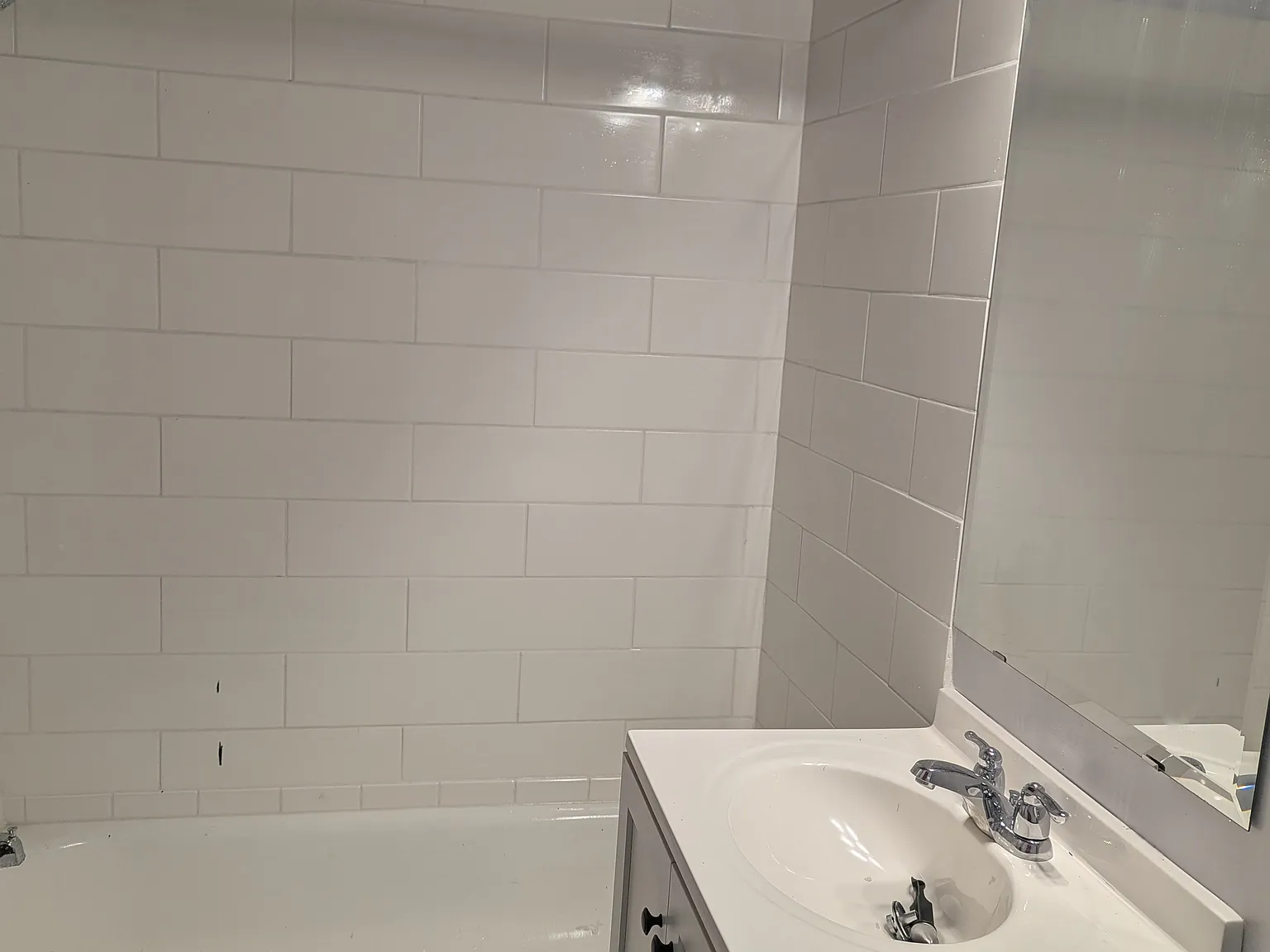 2 bed, 900 sqft, $1,800 — Photo 4
