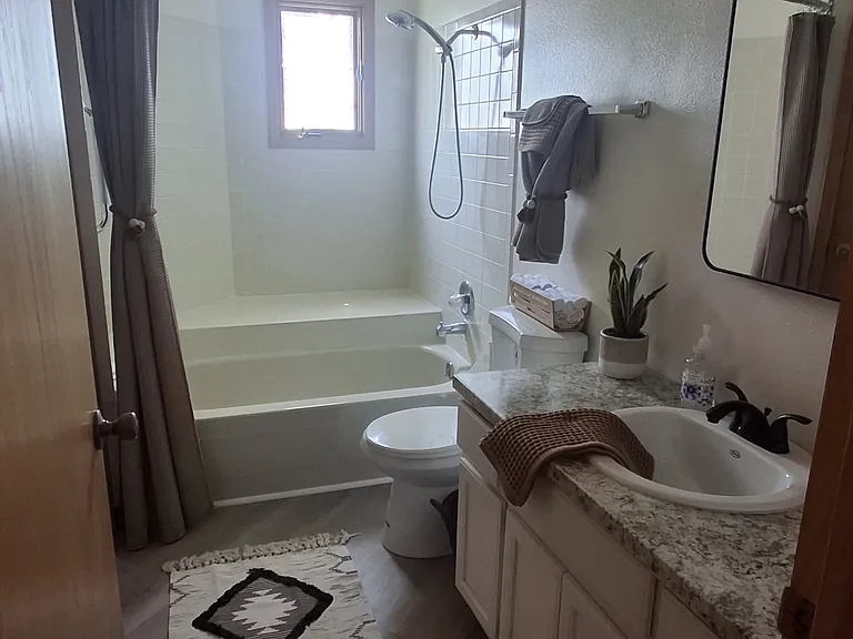 7430 Lomas Ct — Photo 11