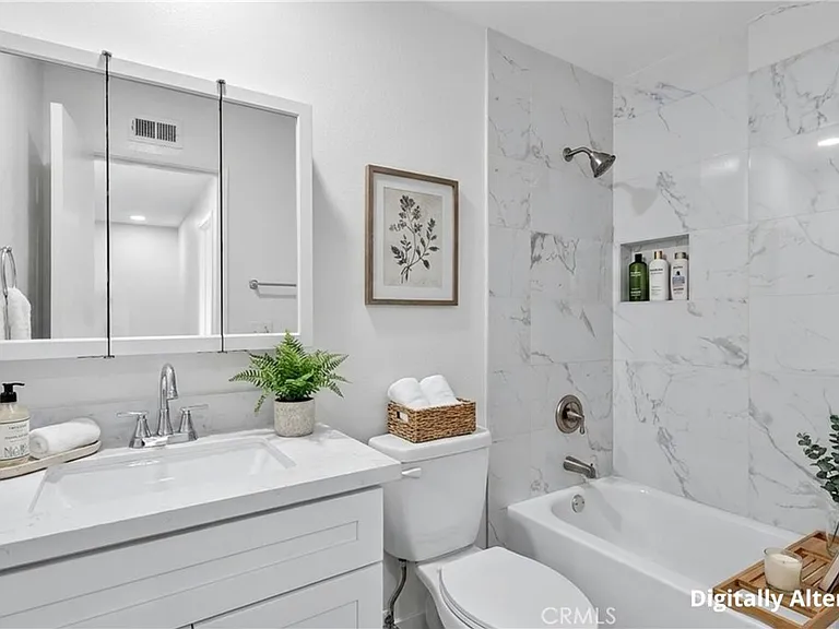 160 Greentree Ln #2 — Photo 6