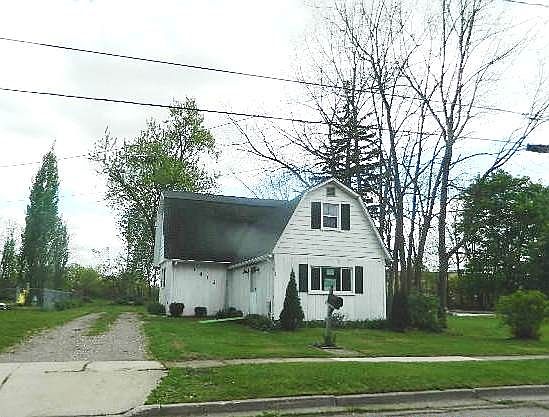 1st image of 1611 W Lynn St