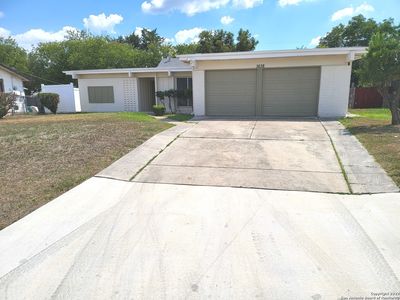 3638 N Versailles, San Antonio, TX, 78219
